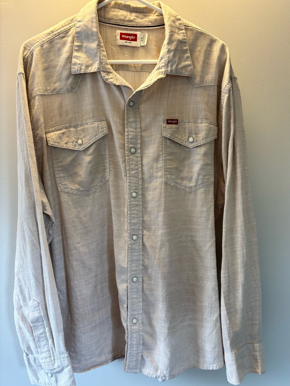 Men’s Wrangler Beige Button-Up Western Shirt 100% cotton